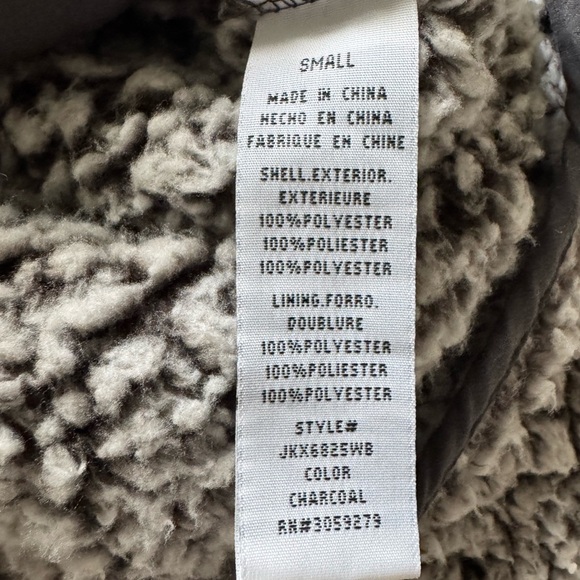 Thread & Supply Women’s Gray and White Sherpa Fleece 1/4 Zip Pullover Small - Picture 5 of 5